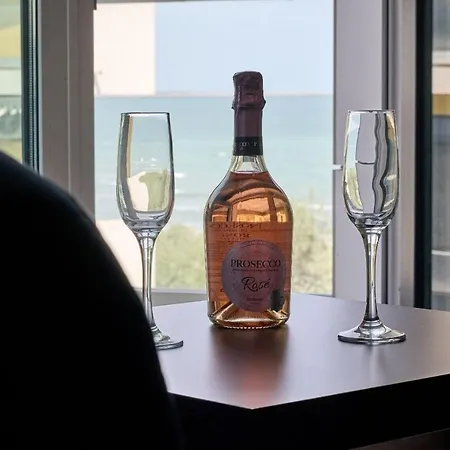 Apartament Onix - Infinity Pool & Spa 3*