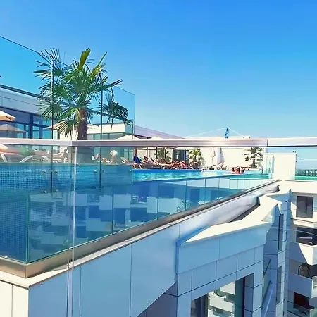 Apartament Onix - Infinity Pool & Spa 3*